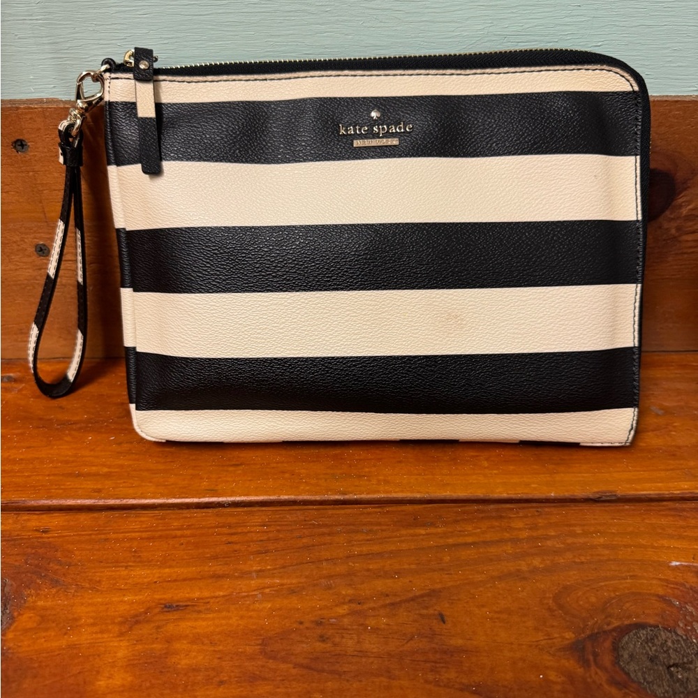 Kate Spade Black and Cream Horizontal Stripe Wristlet Clutch phone charger purse